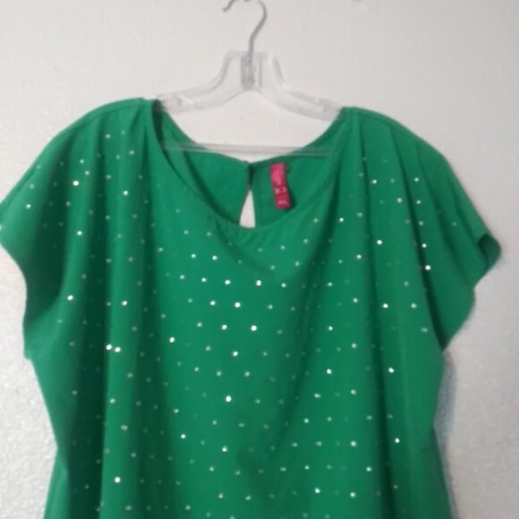 Lia women's XL green rhinestone short sleeve top - Picture 2 of 16